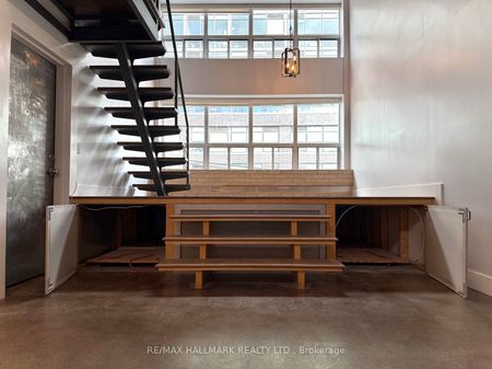 i-Zone Lofts 1159-1173 - Photo 3