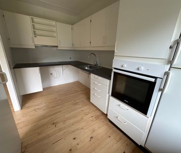 Lys og hyggelig 2-værelses lejlighed med terrasse - Foto 3