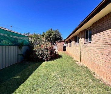 For Lease: Charming 2-Bedroom House in South Tamworth - $350/week - Photo 3