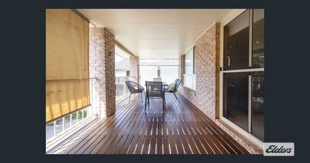 Spacious & Low Maintenance Townhouse - Photo 4