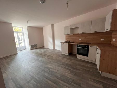 Location Appartement 2 pièces 60m² BRIOUDE 43100 - Photo 3