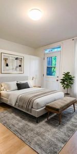 **Because You Deserve Renovated 4 1/2 TOP FLOOR, Metro Lasalle,Verdun** - Photo 4