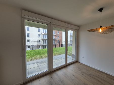 Location Appartement 2 pièces 40m² LENS 62300 - Photo 2