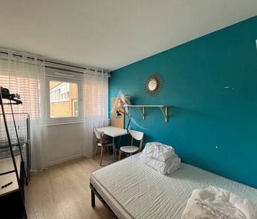 Location Appartement 4 pièces 75m² - Photo 4