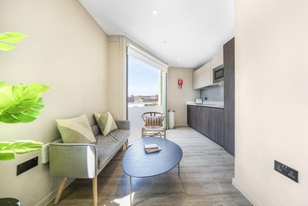 Studio to rent - Photo 2