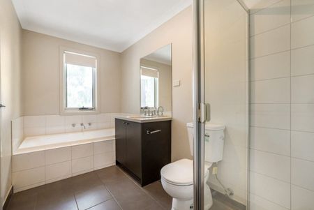 Immaculate Townhouse Ideal for Family Living - Photo 2