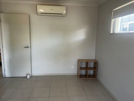 Smithfield - Photo 4