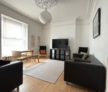 6 bedroom terraced house to rent - Photo 3
