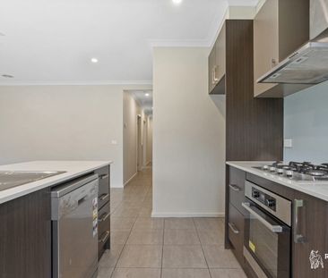 6 Peak Rd, Greenvale, Vic 3059 - Photo 6