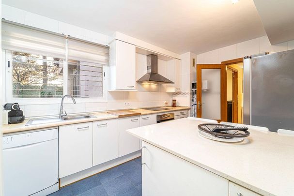 3 room luxury Flat for rent in Palma de Mallorca, Balearic Islands - Photo 1