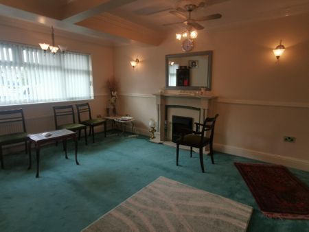 HobsMoatRoad, SOLIHULL - Photo 3