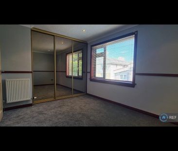 2 bedroom end of terrace house to rent - Photo 4