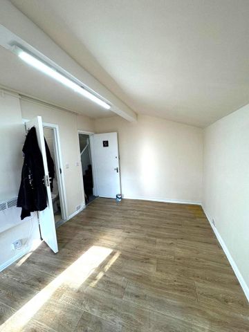 Studio to rent - Photo 4