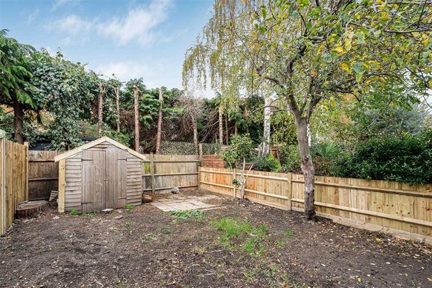 3 bedroom semi-detached house to rent - Photo 1