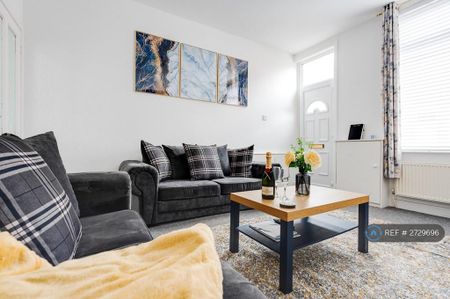 2 bedroom terraced house to rent - Photo 4