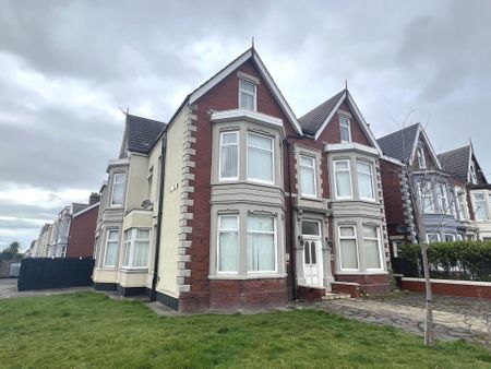 Lytham Road, Blackpool, FY4 1JH - Photo 2