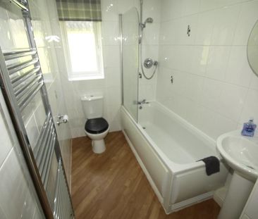 2 bedroom ground floor flat to rent - Photo 6
