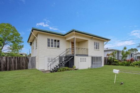 Charming High-Set Home in the Heart of Gulliver - Photo 2