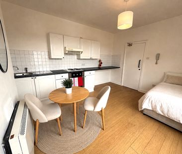 Room in a Shared House, Cavendish Road, LE2 - Photo 2