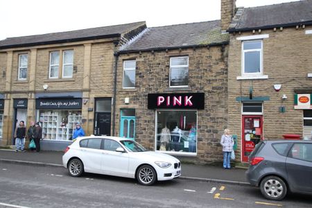 Wakefield Road, Denby Dale - Photo 2