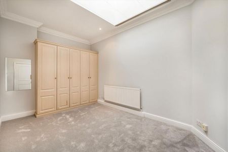 3 bedroom flat to rent - Photo 4