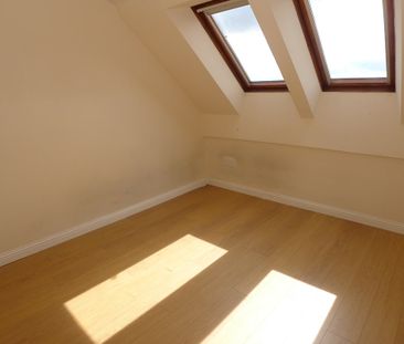 Property to let in Dundee - Photo 2