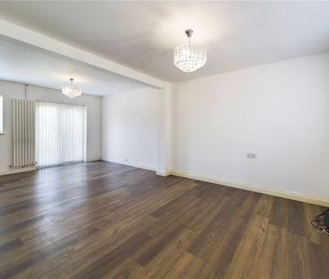 Holland Road, Tilehurst, Reading, Berkshire, RG30 - Photo 2