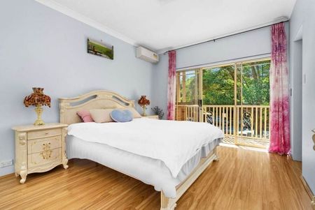 Oversized Spilt Level Townhouse - Photo 3