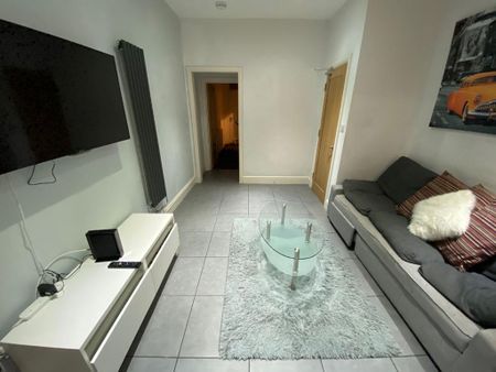 5 bedroom house share to rent - Photo 2