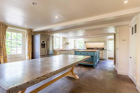 8 bedroom detached house to rent - Photo 4