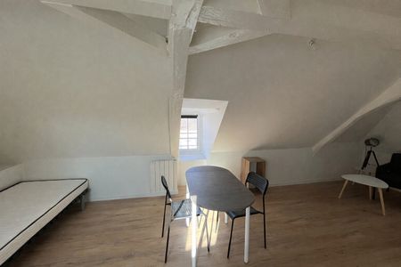 Location Appartement 1 pièce 12m² - Photo 4