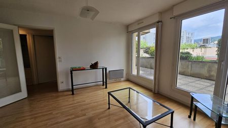 Location Appartement Clermont-Ferrand - Photo 2