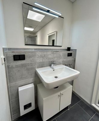 Moderne moblierte 2-Zimmer-Wohnung - Photo 1