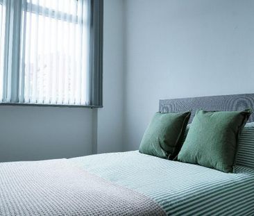 4 bedroom detached house to rent - Photo 3