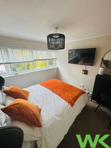 Farhill Close, West Bromwich, B71 - Photo 4