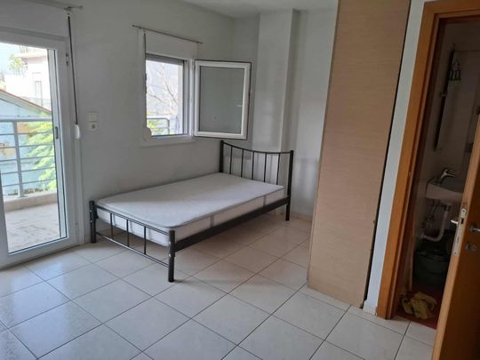 Studio/Γκαρσονιέρα για ενοικίαση Κολοκοτρώνη (Συκιές) - Photo 1