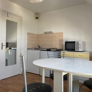 Location Appartement 1 pièce(s) de 14.28 m2 - Photo 2