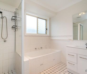 Family Comfort in a Quiet Glenmore Park Cul-de-sac - Photo 6