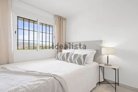 Alquiler de piso en Calle Centauro s/n - Photo 2