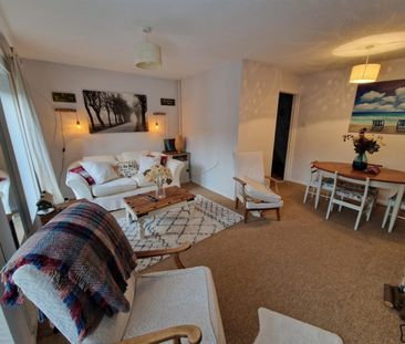 Oaktree Avenue, SA2 8LL, Sketty - Photo 2