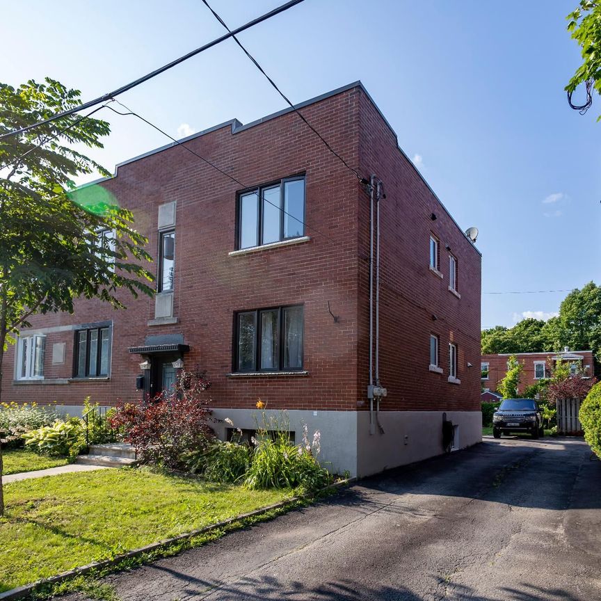 Condo for rent, Montréal (Le Sud-Ouest) - Photo 1