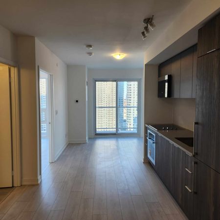 One bedroom condo Scarborough Kennedy Rd. - Photo 3