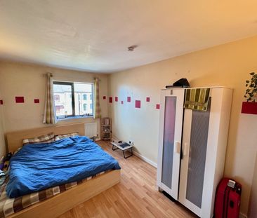 Raleigh Square, NG7, Nottingham - Photo 2