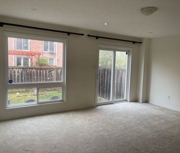 For Lease - 32 Etienne Street, Toronto, Ontario - Photo 2