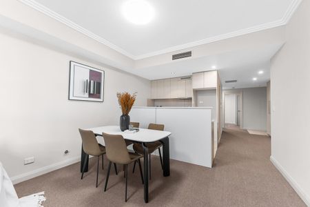 Stunning One Bedroom Apartment in the Heart of Meadowbank - Photo 2