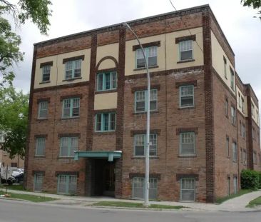 Florida | 239 Colony Street, Winnipeg - Photo 1