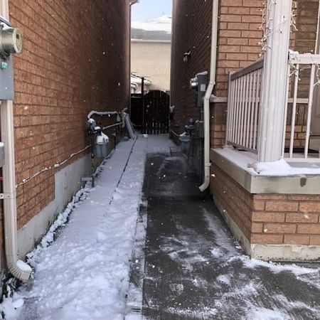 For Lease - 29 Portstewart Crescent Unit# Basement, Brampton, Ontario - Photo 5