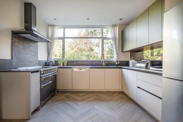 5 bedroom detached house to rent - Photo 1