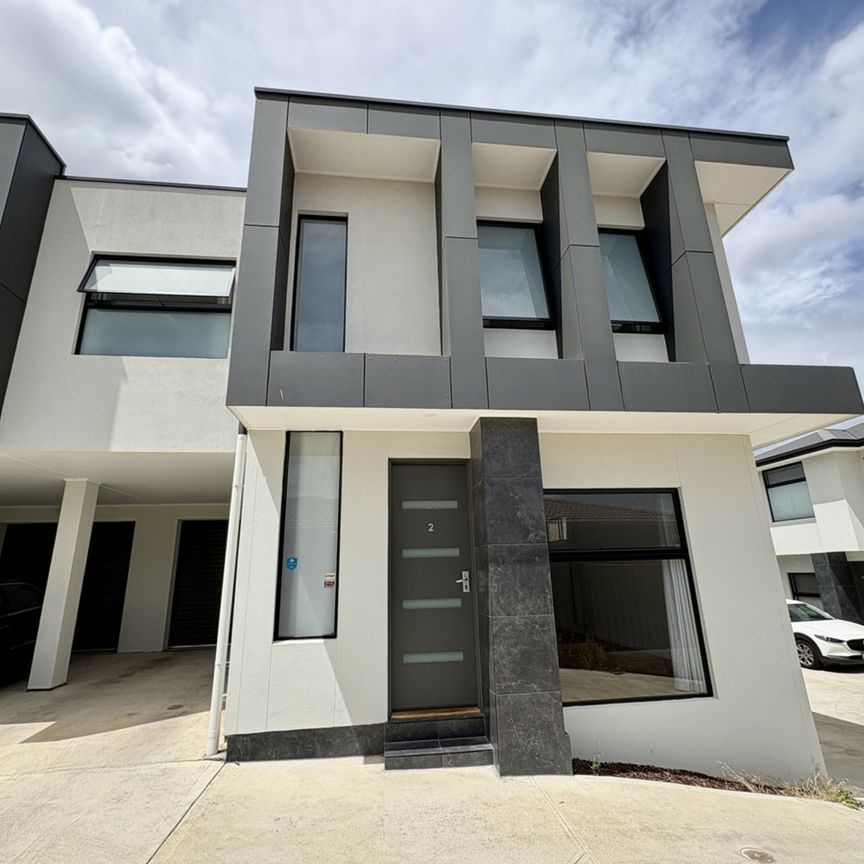 2/2 Lorenz Street, CAMPBELLTOWN - Photo 1