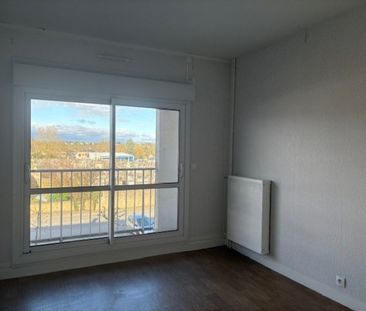 Location Appartement 5 pièces 104 m² La Châtre - Photo 1